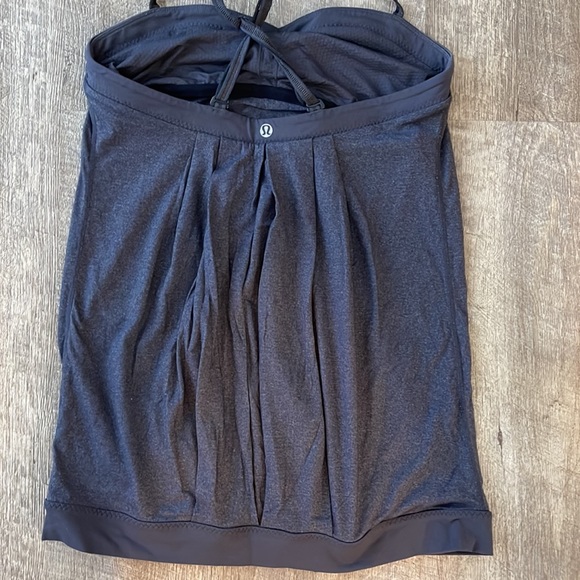 Lululemon RARE grey tank too - Picture 3 of 5
